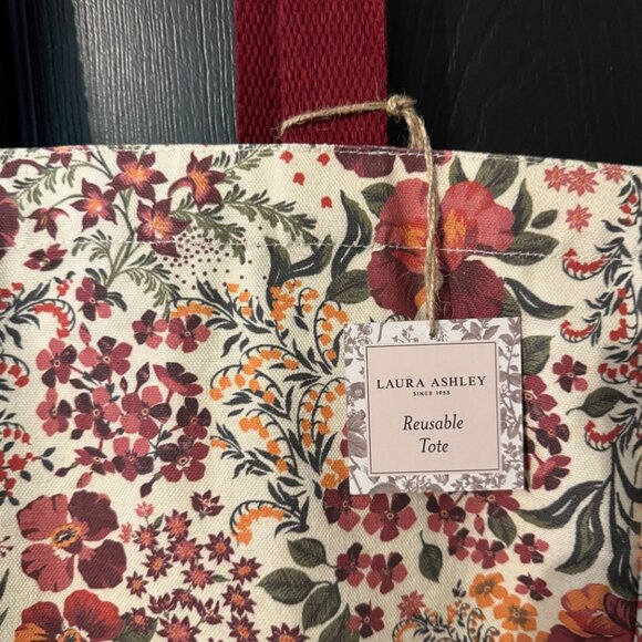 NWT Laura Ashley Oversized Fabric Floral Tote Red Green - Picture 2 of 3